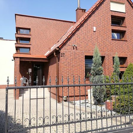 Pokoje Goscinne Z Prywatna Lazienka Dla Firm 格利维采 外观 照片