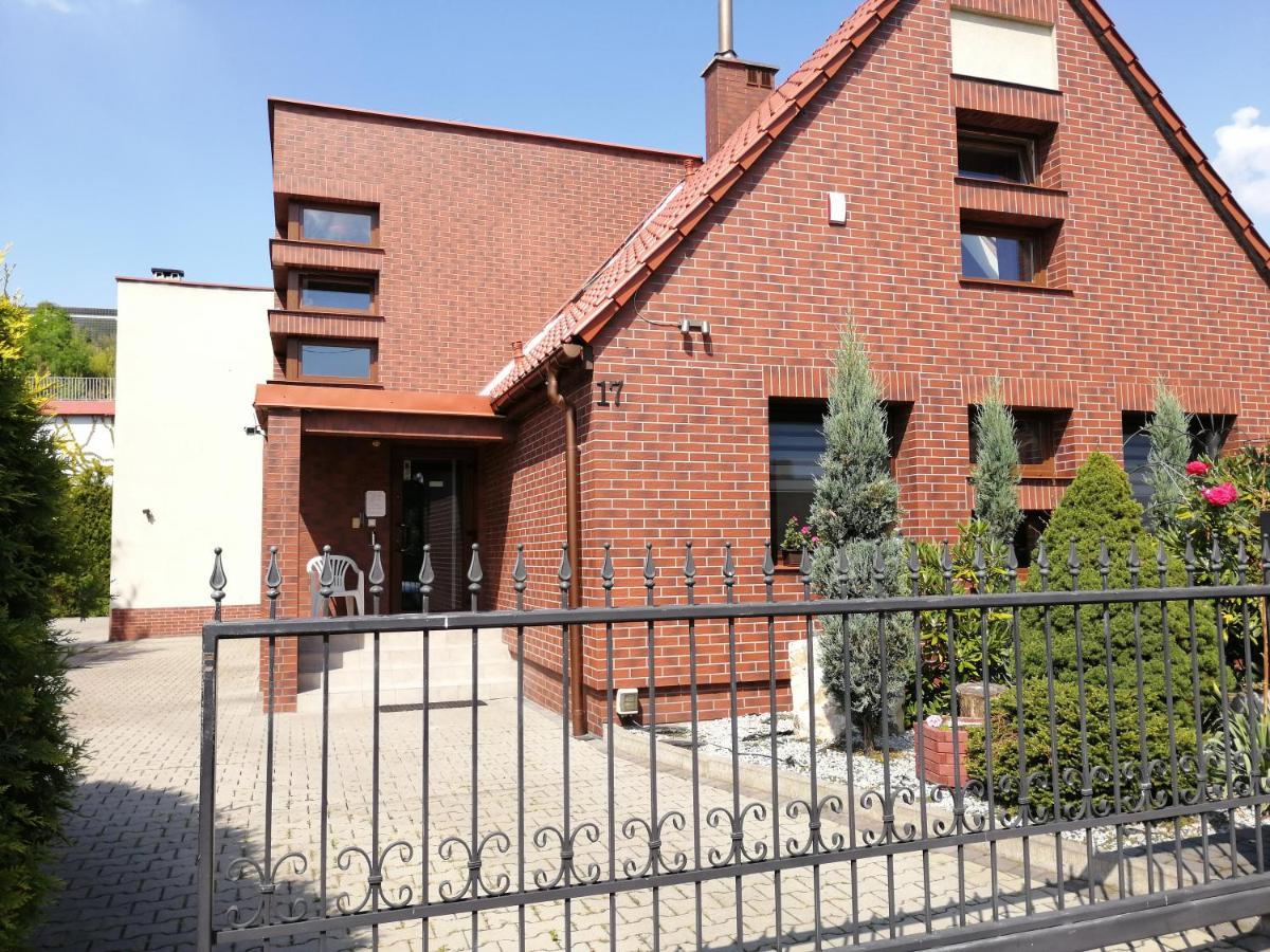 Pokoje Goscinne Z Prywatna Lazienka Dla Firm 格利维采 外观 照片